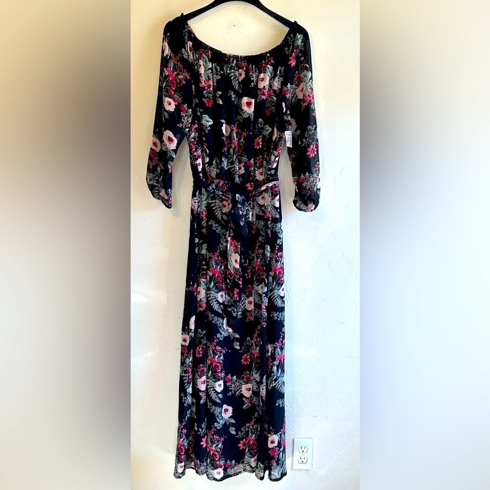 NWT Jones Studio Romantic Floral Black Maxi Dress with Sheer Sleeves. Sz 16